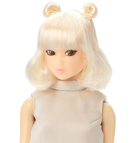 2012a/w Doll Face image